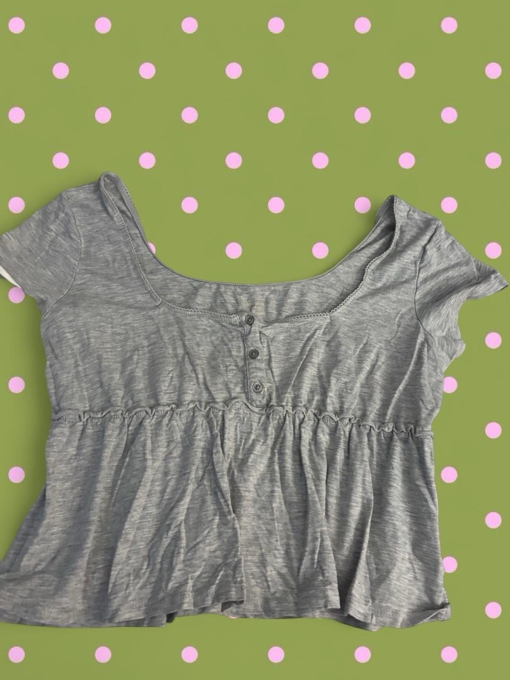 No Boundaries Gray Scoop Neck Button-Front Peplum Crop Top